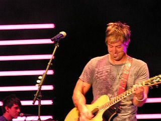 DSCN9616_RightHere2_mov.jpg