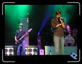 DSCN7176 * Third Day - Cry Out To Jesus * 1 x 1 * (9.61MB)